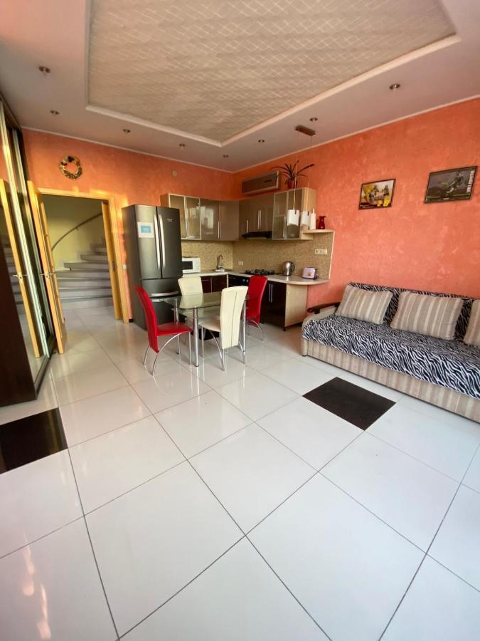 Petropavlovskaya Borshchagovka Тownhouse 84 빌라 외부 사진